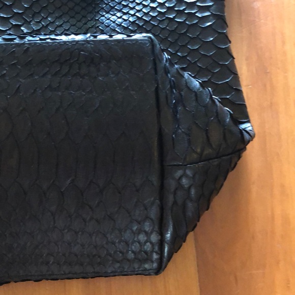 Genuine Python Skin Tote Bag with Crossbody Strap - Picture 5 of 7